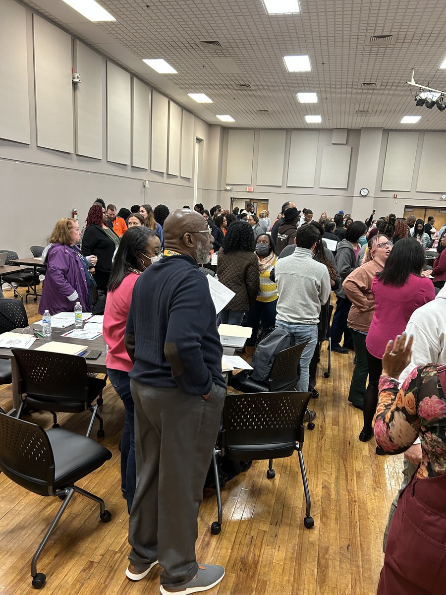 MotivatorMo's tweet photo. During January's TDW, teachers are motivating one another using the back-to-back and face-to-face strategy as they share how IP3 &amp; the 5Es are discussed when collaboratively planning. #ScienceinAction
@PLSLearn @MSCSK12 @SuptCFOToni @DrAWhitelaw @CAOCARSONJ @AsstSuptScott https://t.co/Or7wqJSyOy