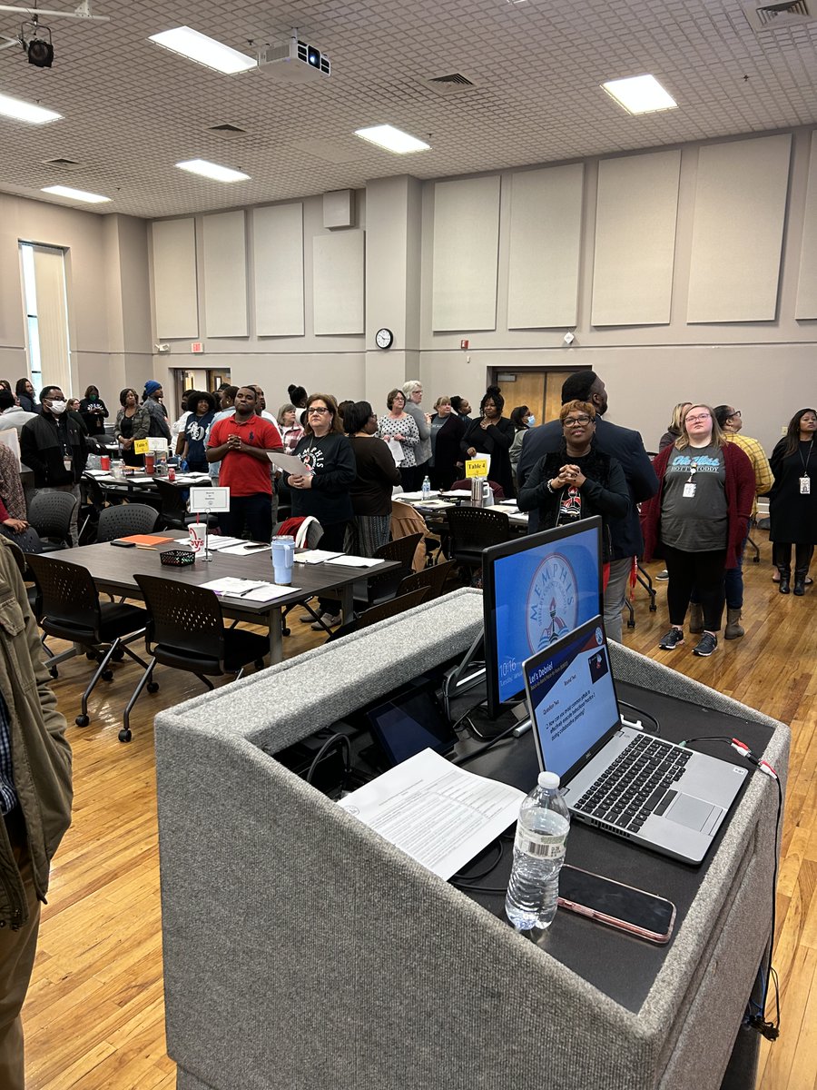 MotivatorMo's tweet photo. During January's TDW, teachers are motivating one another using the back-to-back and face-to-face strategy as they share how IP3 &amp; the 5Es are discussed when collaboratively planning. #ScienceinAction
@PLSLearn @MSCSK12 @SuptCFOToni @DrAWhitelaw @CAOCARSONJ @AsstSuptScott https://t.co/Or7wqJSyOy