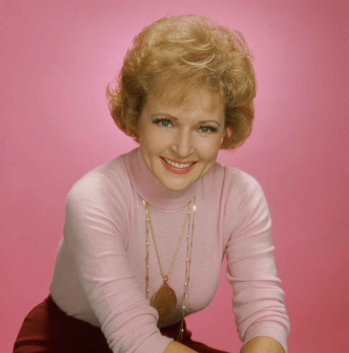 mefeater's tweet photo. Happy Birthday to the iconic Betty White! Today would’ve been her 101st Birthday. ❤️ https://t.co/6TLI9zYE4e