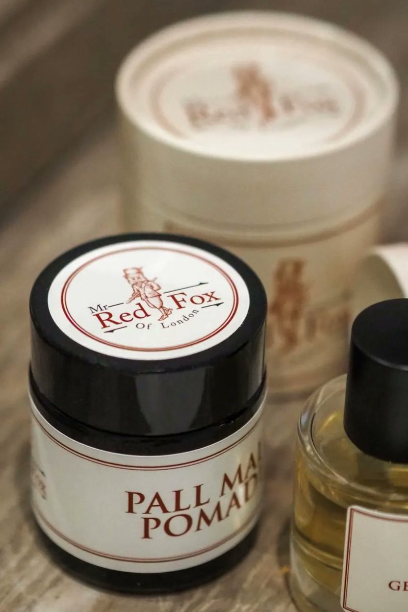 RedFoxOfLondon's tweet photo. Designed for dreamers and visionaries who want to stand out from the crowd. ´#mensstyle #gentshair #pallmall #pomade https://t.co/Xk3tQbrbHa