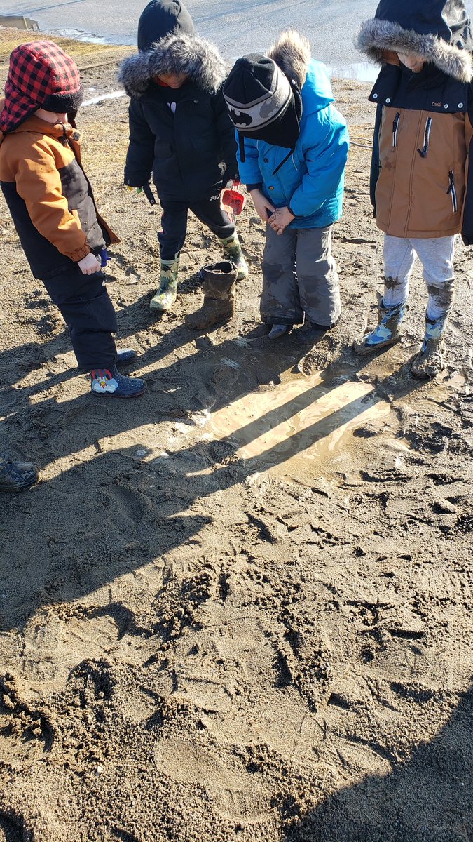 JBrentECE's tweet image. The puddle in the sand pit was different than the puddle along the muddy edge. One of them was a &apos;boot eater&apos; &amp;amp; the other was a &apos;boot washer. #sciencechat in the #OutdoorClassroom #4FramePSI