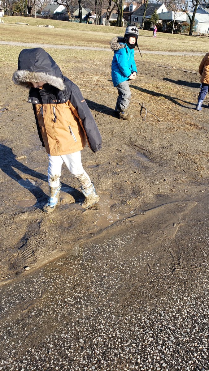 JBrentECE's tweet image. The puddle in the sand pit was different than the puddle along the muddy edge. One of them was a &apos;boot eater&apos; &amp;amp; the other was a &apos;boot washer. #sciencechat in the #OutdoorClassroom #4FramePSI
