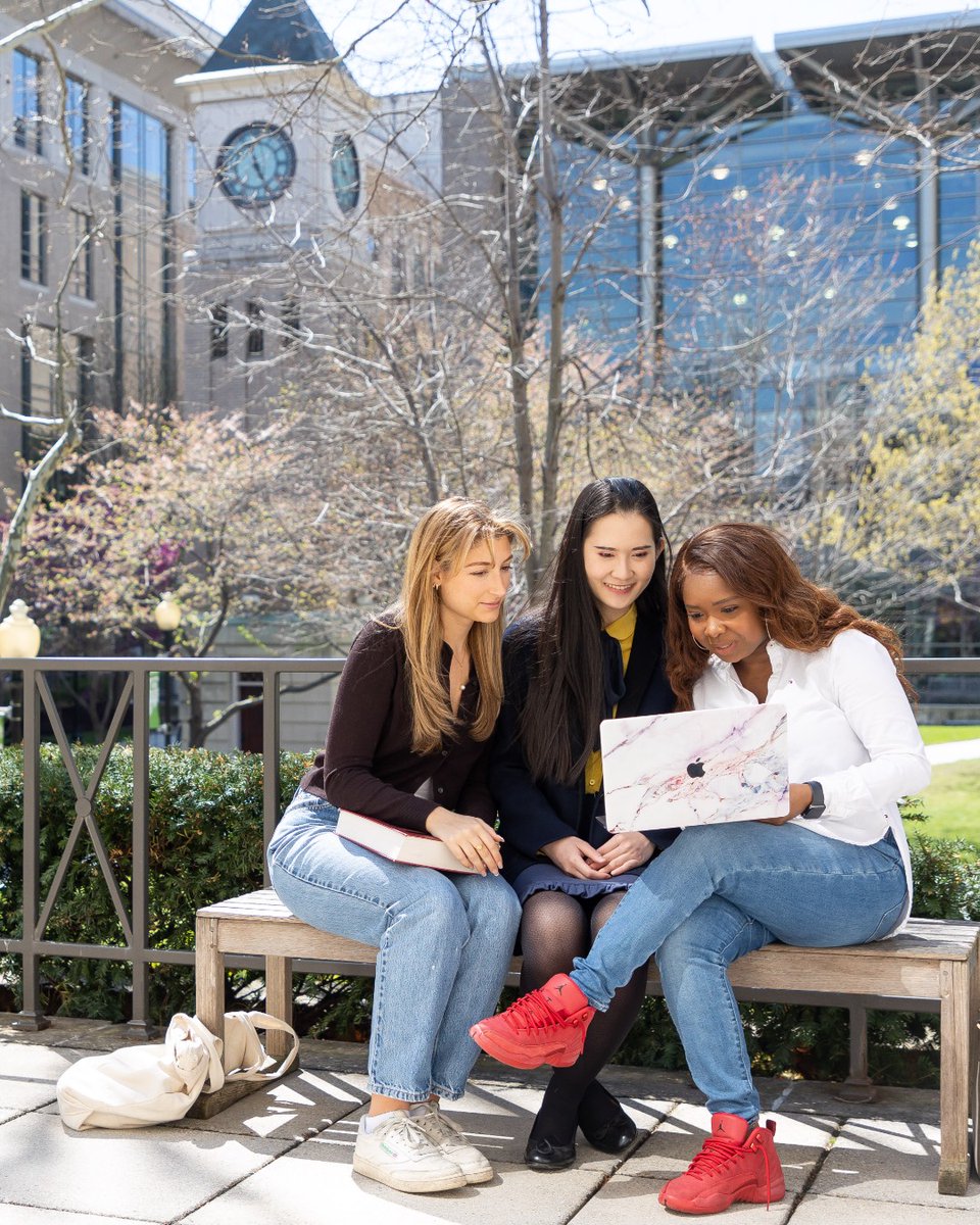 GeorgetownLaw's tweet photo. Happy first day of classes, #GeorgetownLaw #Hoyas! Welcome back. Wishing you all the best this semester! What are you most looking forward to this spring? #firstdayofclass #springsemester #Georgetown #LawSchool #HoyaLawyas https://t.co/x6bMfctsRO