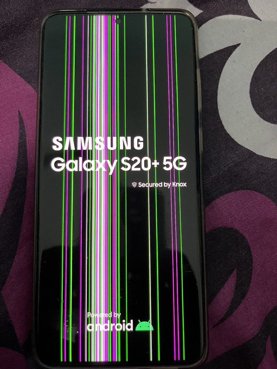 ShafeeqTech's tweet photo. @SamsungMobile @SamsungIndia What should i do now!!! Please help me 😥 https://t.co/0v1REaroAx