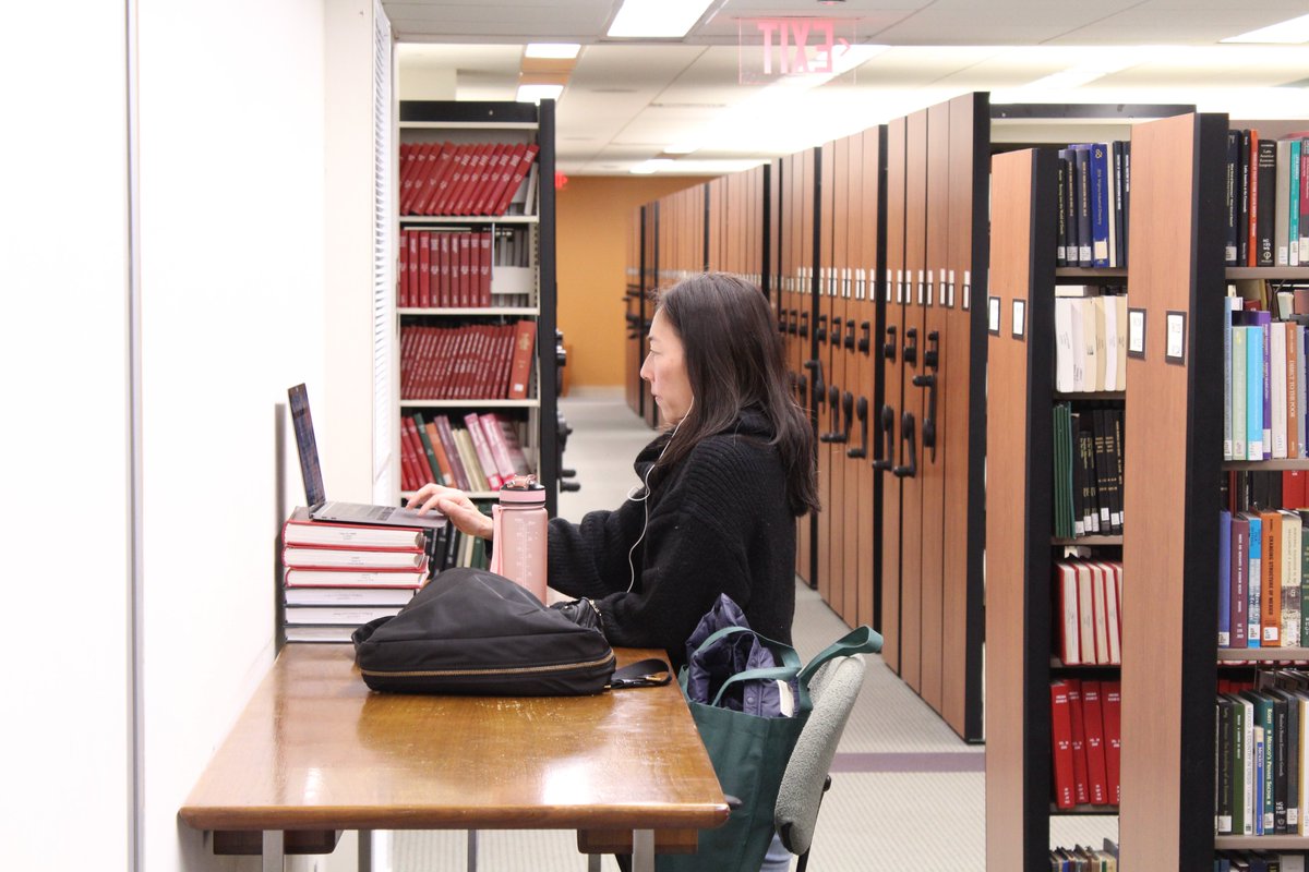 WMLibraries's tweet photo. We kicked off our weeklong Faculty Writers' Retreat today! With over 60 faculty members signed up, the Retreat will give them uninterrupted time to work on a specific writing project, complete research, edit a manuscript or prepare a grant proposal. #WMLibraries https://t.co/hveXbDXuiW