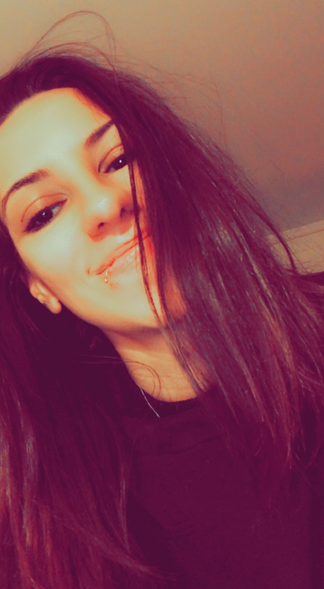 TPSOperations's tweet photo. MISSING:
Nicole Shears, 28 
-l/s Fri, Jan 13, John St &amp; Mercer St area @TPS52Div
-5'2", 80 lbs, buzzed brn hair w long part past shoulders, brwn eyes, tattoos
-wrg gry sweater, blck sweater,gry sweatpants, blck toque, blck Vans high top shoes
#GO120850 ^sc https://t.co/1uCQSRJt7e