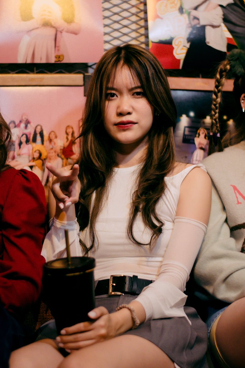 Bancha_Panya's tweet photo. ยังจะวกมาแทงอิ๊ก 555
#KhaosuayHatobito #Hatobito #kasoly #HatobitoMusicBar #BanchaSnap https://t.co/aODuT92anV