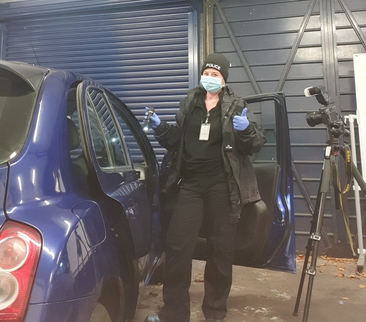 RSSS_Training's tweet photo. Between courses the CSI Training Teamโข continue to keep their skills up by completing the same mock scenes we put our @CollegeofPolice CSI Stage1 through. ๐ง๐ท ISO17020 compliance with full report writing. #CSIstage1 #RealCSI #forensics #womeninforensics #NotSoNewTrainers https://t.co/IbWwu6nInz