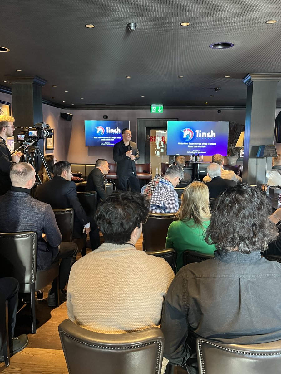 1inch's tweet photo. 1/ ๐ Today, @deacix brightened the stage with the keynote address โBetter user experience as a way to attract mass users to #DeFi.โ
So, we decided to make a thread with some exclusive highlights from his presentation.
#1inchEvents #WEF2023 #davos2023 https://t.co/rDOFRKoXwq