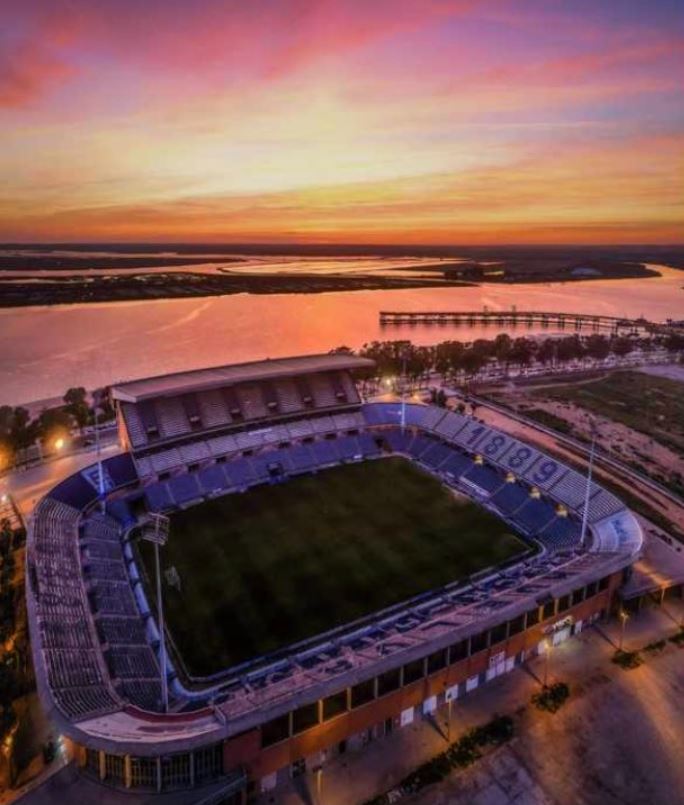 estadios_Spain's tweet photo. Recreativo Huelva's Estadio Nuevo Colombino. https://t.co/m2JarS4H01