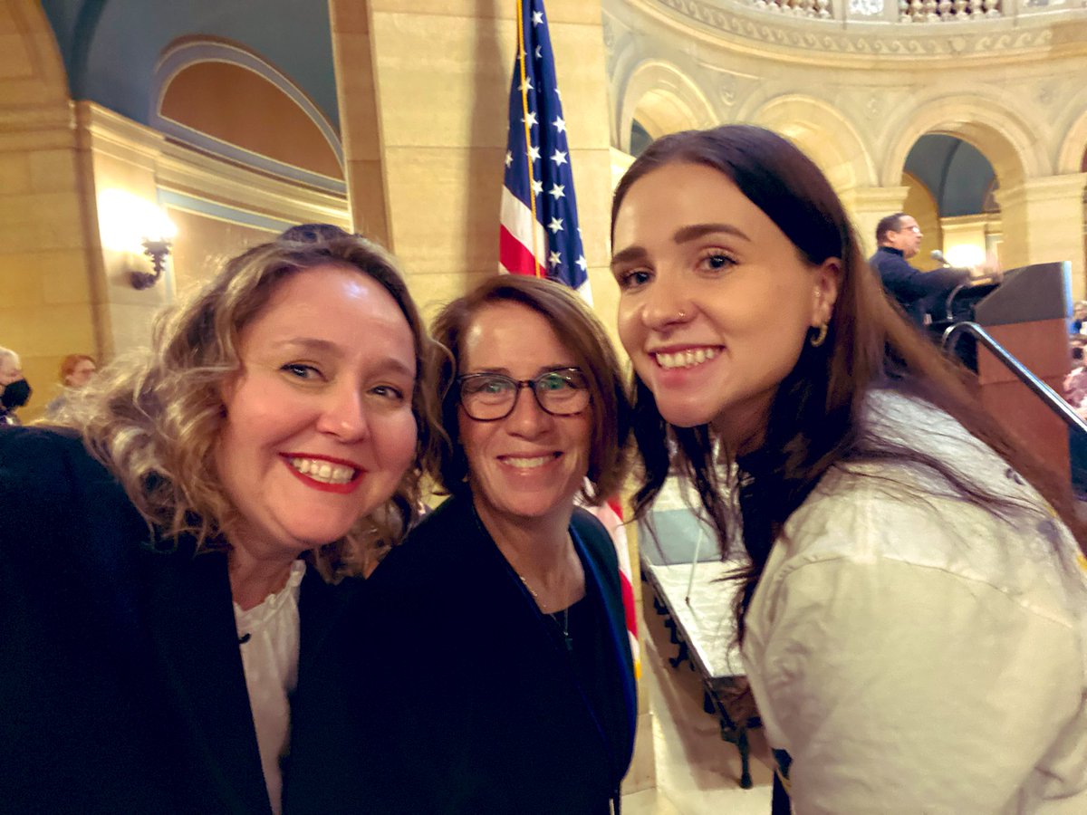 epmurphymn's tweet photo. “This is what democracy looks like” isn’t just a chant. It is us. Together, we have the power and the right to create our future. With a rotunda full of joyful warriors, I will fight for our democracy. #JoyFightWin https://t.co/oyv9aDQ2al