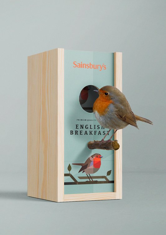 El estudio de diseño gráfico 3rd Floor trabajó en la imagen de Sainsbury’s Tea, inspirado en el gusto de los ingleses por las aves y el té. 

#design #diseño #packaging