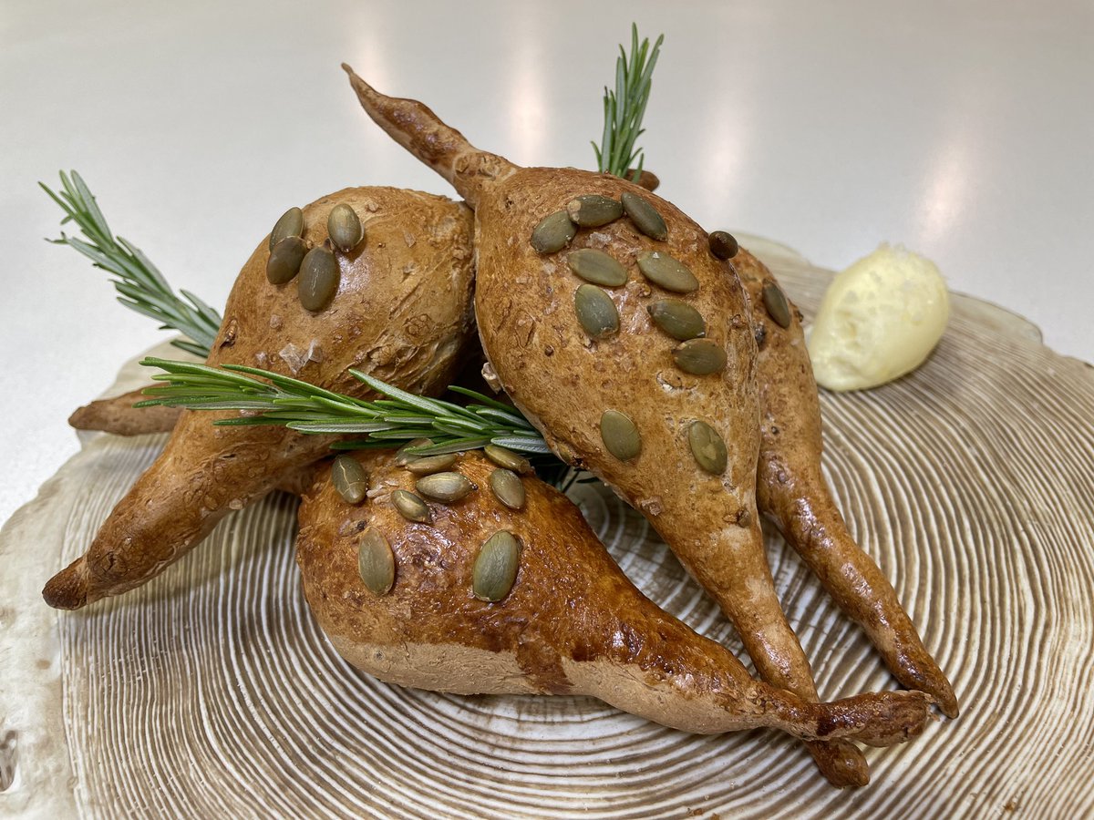 Beyond Food Foundation (@beyondfooduk) on Twitter photo Let’s bake!
Today we held a bread making workshop <a href="/BrigadeBarKtchn/">Brigade Bar + Kitchen</a> for students with our Chef Trainer Leon and Founder & CEO <a href="/chefsimonboyle/">Simon Boyle</a>
#GoodFoodDoingGood #inspiringfutures Let’s bake!
Today we held a bread making workshop <a href="/BrigadeBarKtchn/">Brigade Bar + Kitchen</a> for students with our Chef Trainer Leon and Founder & CEO <a href="/chefsimonboyle/">Simon Boyle</a>
#GoodFoodDoingGood #inspiringfutures