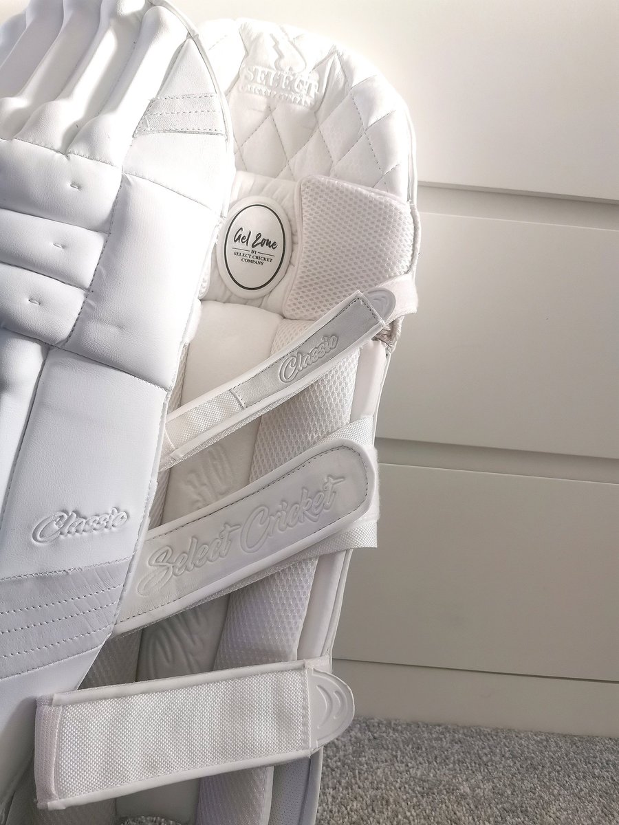 A real crowd pleaser!
Everyone loves the all-white class that our Classic range provides in high doses. 👌
2023 Select Cricket Co really excels. ✅