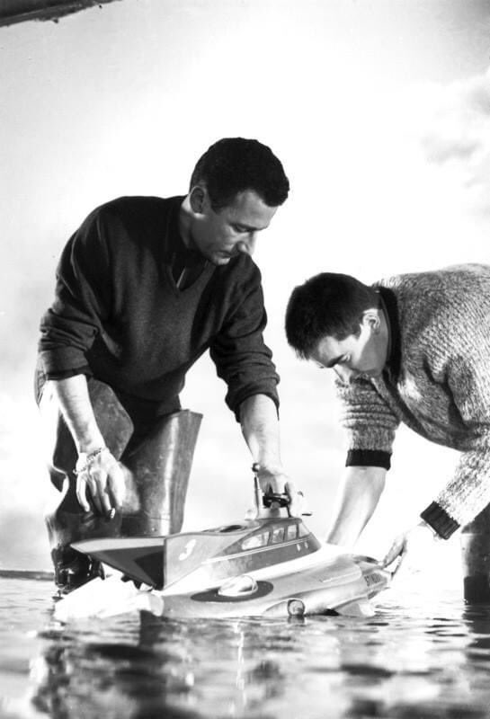 philzink's tweet photo. Behind the scenes with Derek Meddings. 
#GerryAnderson #DerekMeddings #Stingray #Thunderbirds #FAB1 #Fireflash https://t.co/9kH9vpt2KF