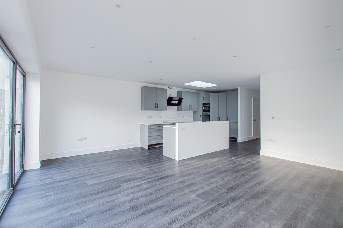 Sheppards Estate Agent tweet media