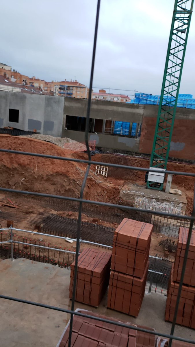 conductosLASOsl's tweet photo. Comenzamos obra nueva Comisaria Policia en Avila a tope https://t.co/j2wd8NHLZm