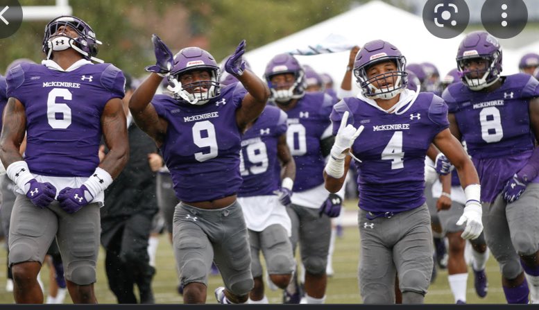 Thankful to receive an offer from McKendree University! <a href="/CoachRejfek/">Jason Rejfek</a> @_thomas_jenkins <a href="/Mckendree_FB/">McKendree Football</a> <a href="/McKBearcats/">McKendree Bearcats</a> <a href="/ReavisAthletics/">Reavis Athletics</a>