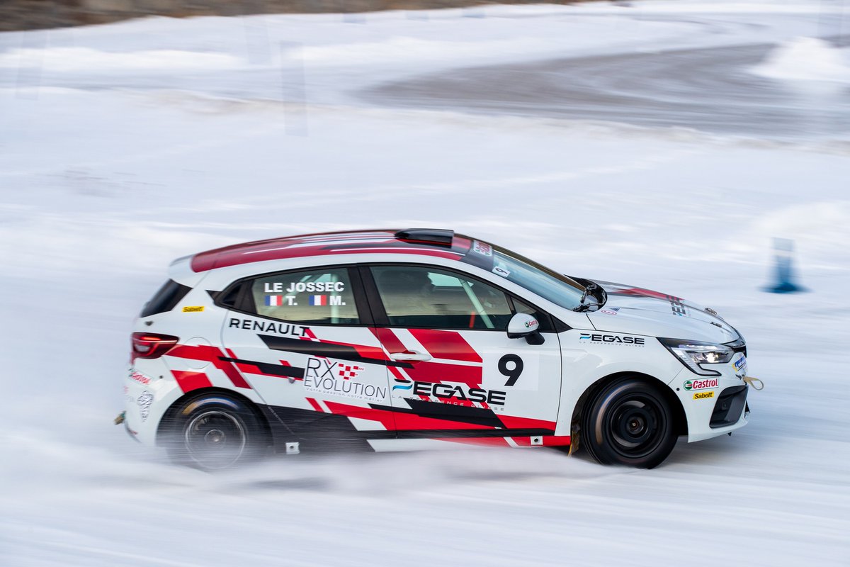 First postcards of the year in, straight from our 2023 #ClioIceTrophy season-opener in Andorra! ✅

📸 DPPI / Alpine Racing