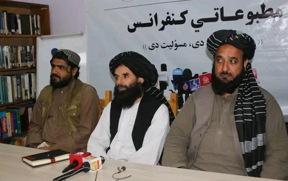 پیسه‌دار خبر💪
د ننګرهار ګمرک عوايدو کې دېرش سلنه زياتوالی راغلی او يوازې تېرو دريو مياشتو کې يې لۀ پخوا ۷۸۵ مليونه افغانۍ زيات عوايد ترلاسه دي.
فساد تس نس👊