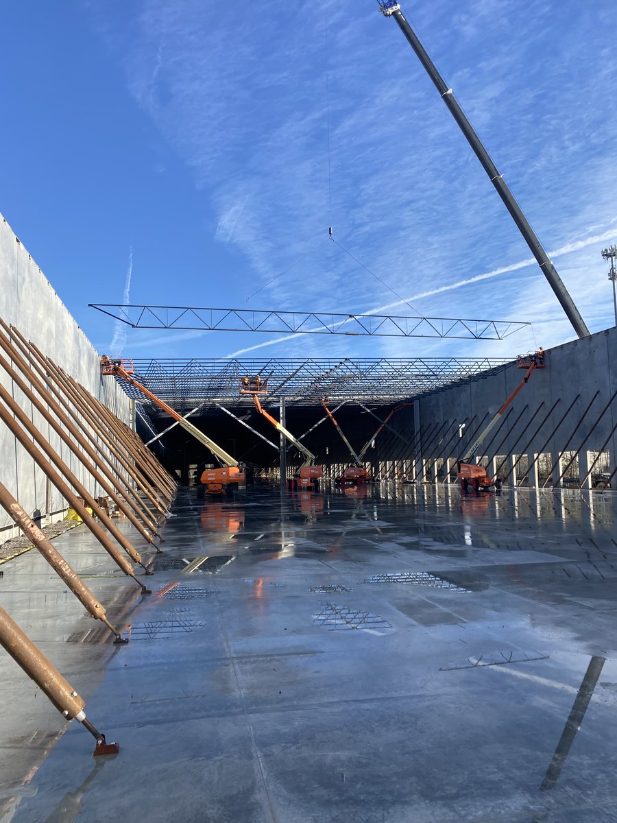 omegaconst1's tweet image. Omega teams working hard on Hicks Transload in Garden City, Georgia. We love seeing walls tilted and frameworks being installed. 

#webuildtrust #progressphoto #gardencitygeorgia #teamwork