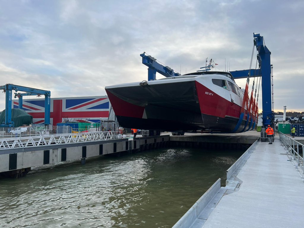 Wight Shipyard Co tweet media
