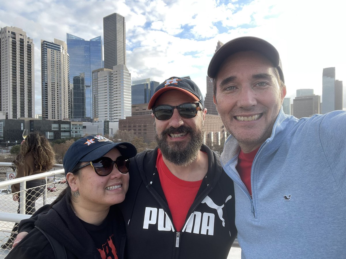 budapop1's tweet photo. Happy to spend time as a team to kick off Lunar New Year festivities at @posthtx! 

#cpg #thechillest #allnatural #hempinfused #softdrink #drinkup #feelgood #newbeverage #texas #earlystage https://t.co/Ex5dH6j7QZ