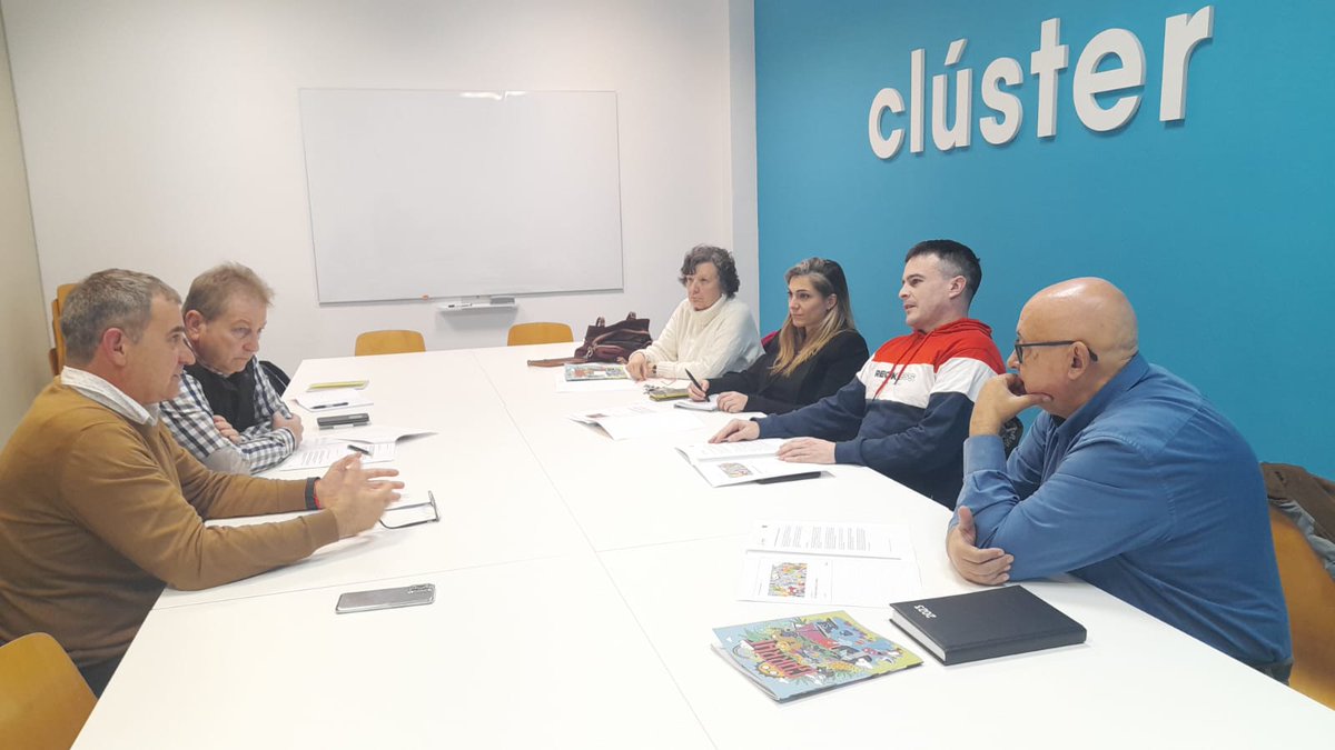 V I U comerç tweet media