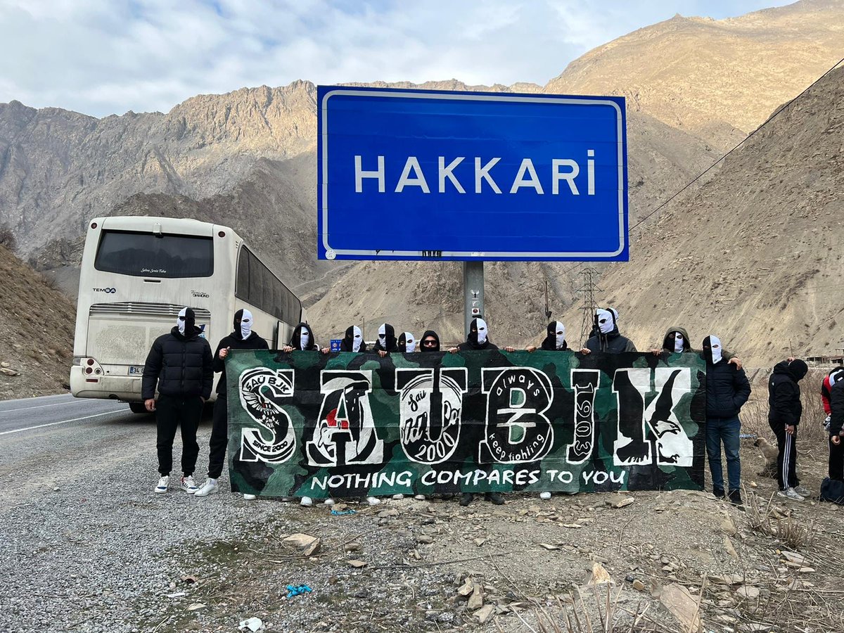 saubjk2000's tweet photo. Eski günlerdeki gibi 😎

Hakkarigücü-Beşiktaş
(14.01.2023) 

#SİNCE2000 #SAUBJK https://t.co/cAjadd3hn6