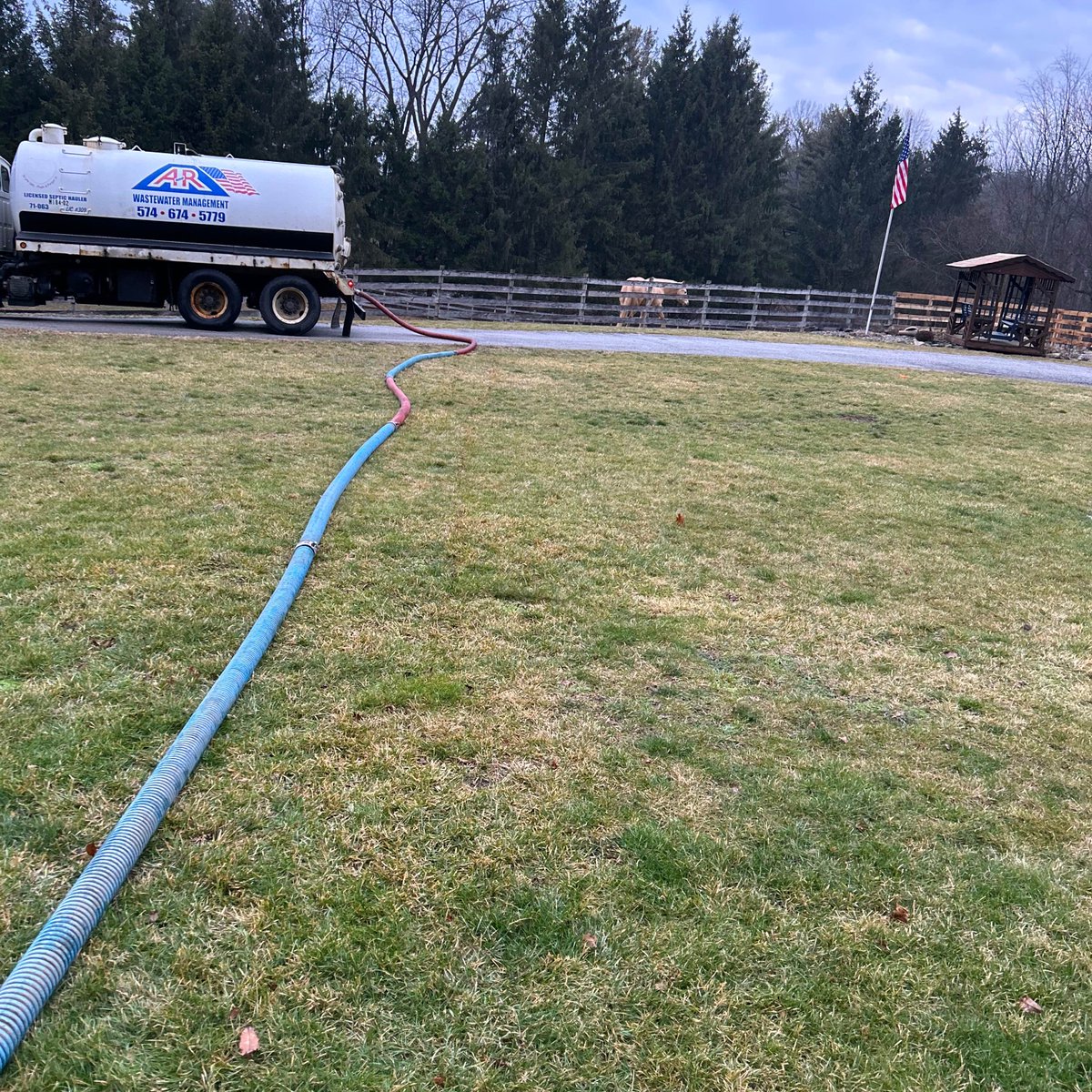 arwwm's tweet photo. Just call us your local Uncle Eddy - 💩 full! Septic tank cleaning all year long. Call or email to get your spot reserved. https://t.co/GWgUHJYPCV 💪💩

#indiana #michigan #septictank #septicpump #uncleeddy https://t.co/kzjabBpaOr