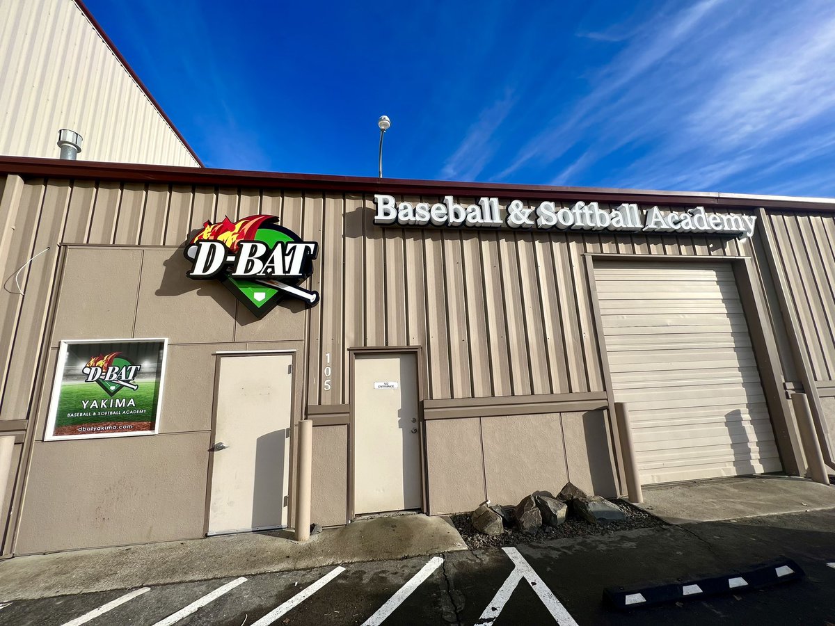 dbatyakima's tweet photo. We are now 1 of 140+ nationwide with this sign above the door! #dbatyakima #yakimabaseball #yakimasoftball #yakimavalleygamechanger #betterthanyesterday #dbatsports https://t.co/rz03kaHY4O