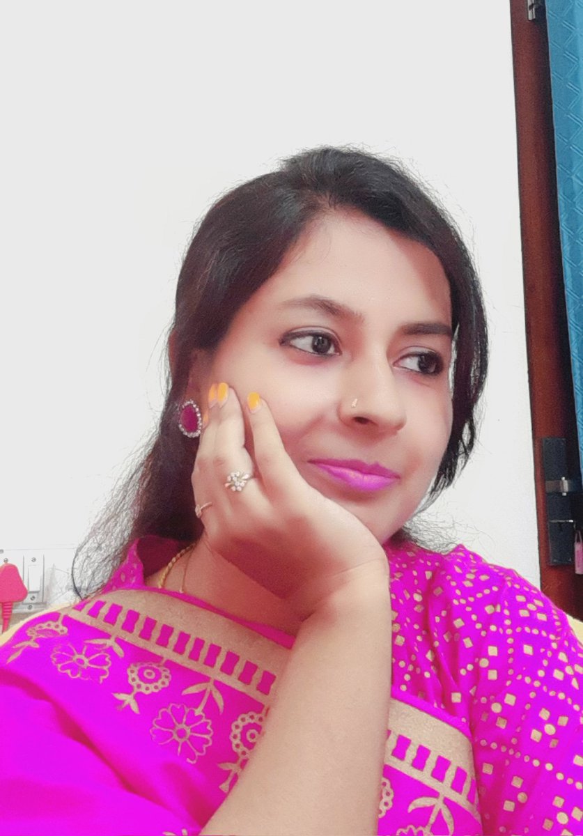 Shalinicreator's tweet photo. Girl:- A human being with equal rights and equal potential to rise 😊😊
#girlpower
#be_blessed 🥳🥳 https://t.co/0bdzmY6sOm