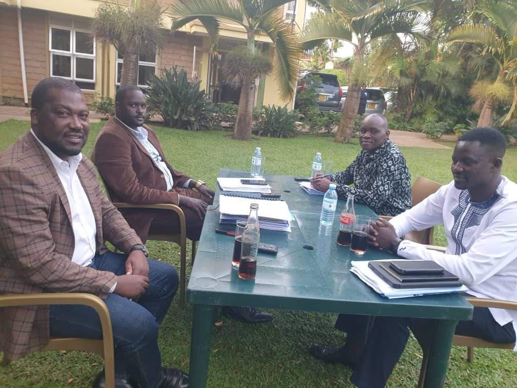 TONY AWANY tweet media