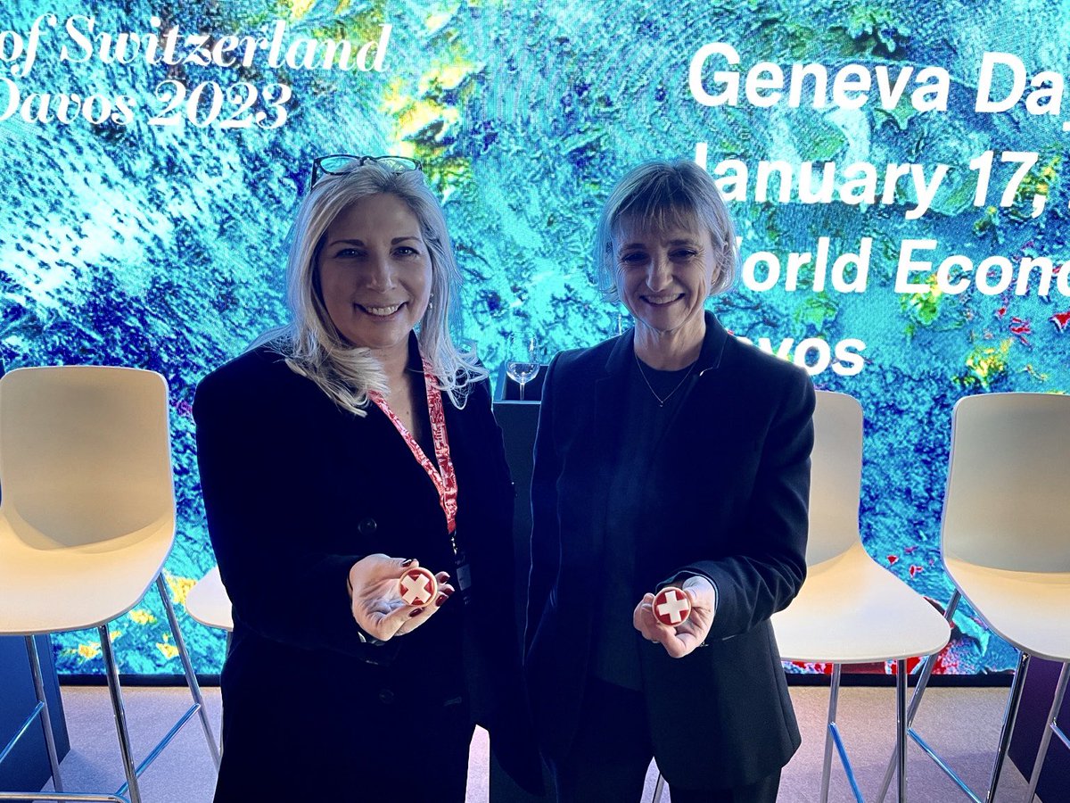 FabFischerGE's tweet photo. Ville de Genève, canton de Genève : 3 femmes à Davos, unies pour porter les valeurs de la Genève locale, cantonale et internationale ! #WEF23 @ChappuisM @NatFontanet https://t.co/Rf1fLGyBWC