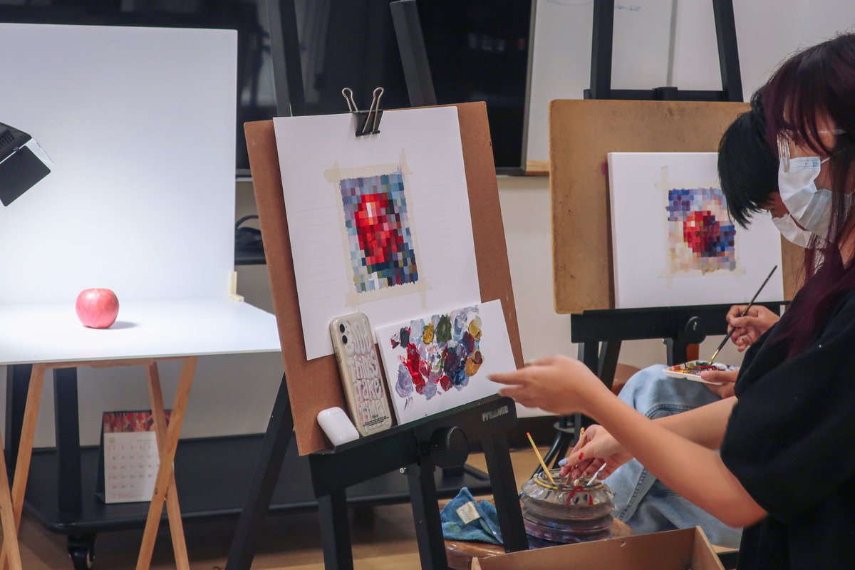 Art_of_Anatomy's tweet photo. วิชา Painting หัวข้อ "Color context "
- กระบวนการทำงานอิงกับ Concept ศิลปะ impressionism
- "สี" ถ้าอยู่ถูกบริบท จะสร้างการรับรู้ถึงวัตุและบรรยากาศได้
- ผลงาน นศ. ภาคนิเทศฯ มัณฑนศิลป์ ม.ศิลปากร https://t.co/Go20VuI577