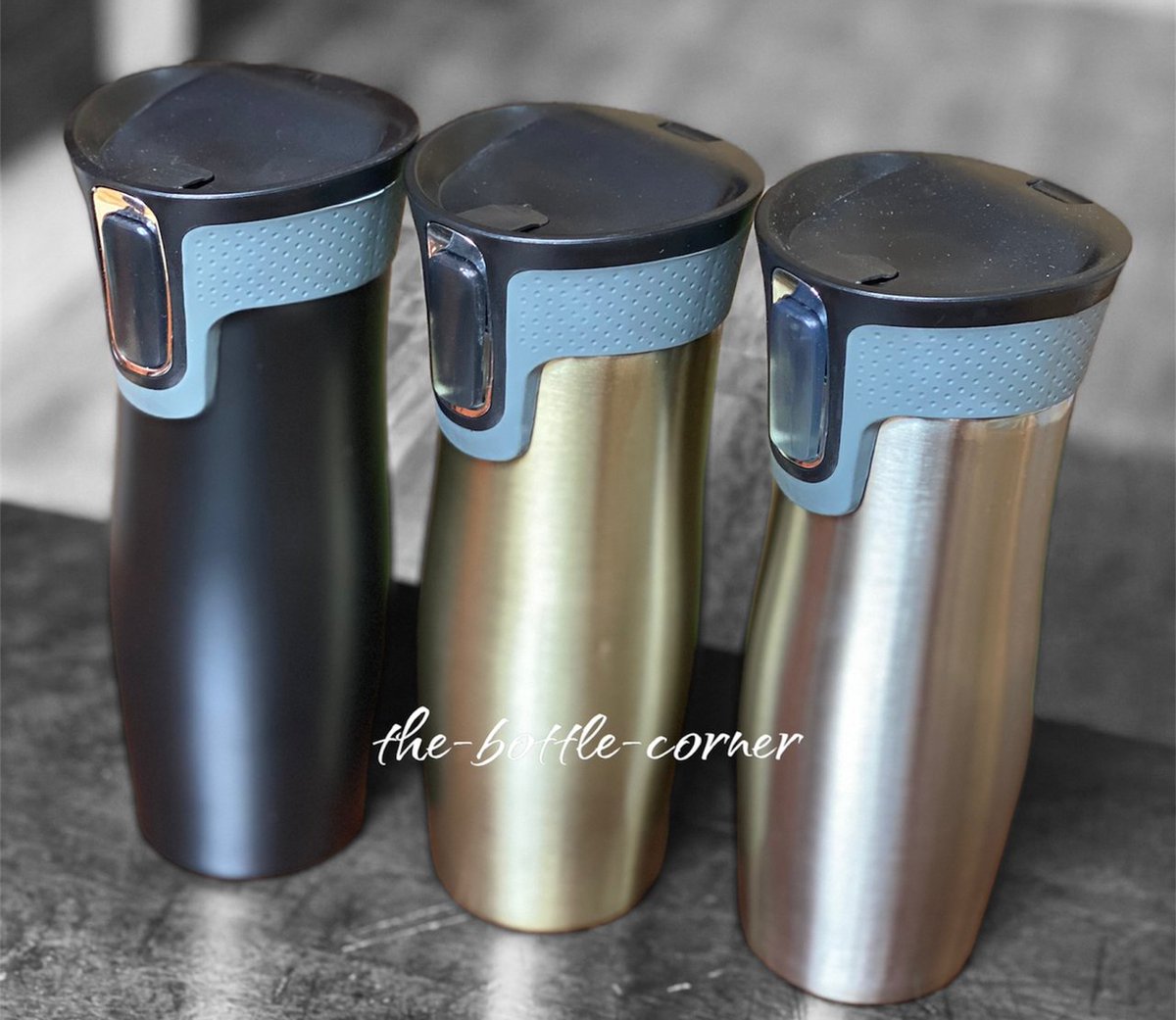 Description: Vacuum mugs 700mls 
Selling price: ugx 50,000 
Pickup location: Kyanja ring road 
Contact: 0752428337