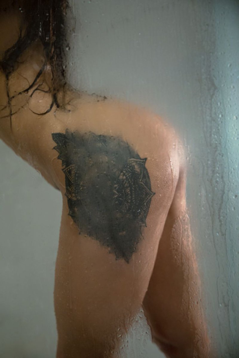 Hot and Wet
#NFTCommunity #NFTProject 
#NFT
#nude