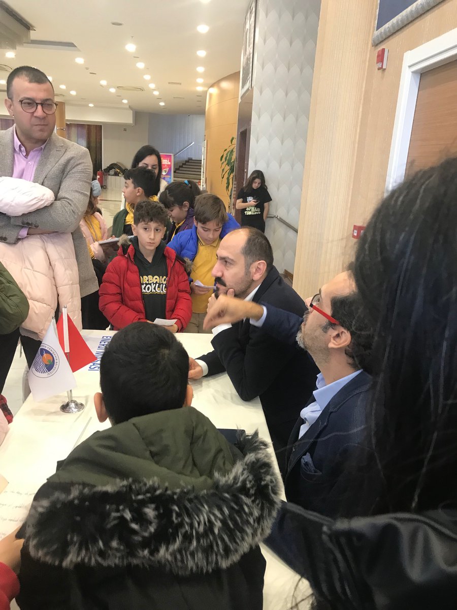 MersinBarbaros's tweet photo. Tekno Child takımımız Yenişehir’de 1.Enerji Günlerinde atölye çalışmalarında #Enerji_Verimliliği_Haftanız_Kutlu_Olsun #energy #isimiz_enerji #aklınlaverimliyaşa #evçed #etbk #enverder #energymanagement #evep16 #enerjitasarrufu #energyefficiency #Sustainability https://t.co/BoB4CsHudF