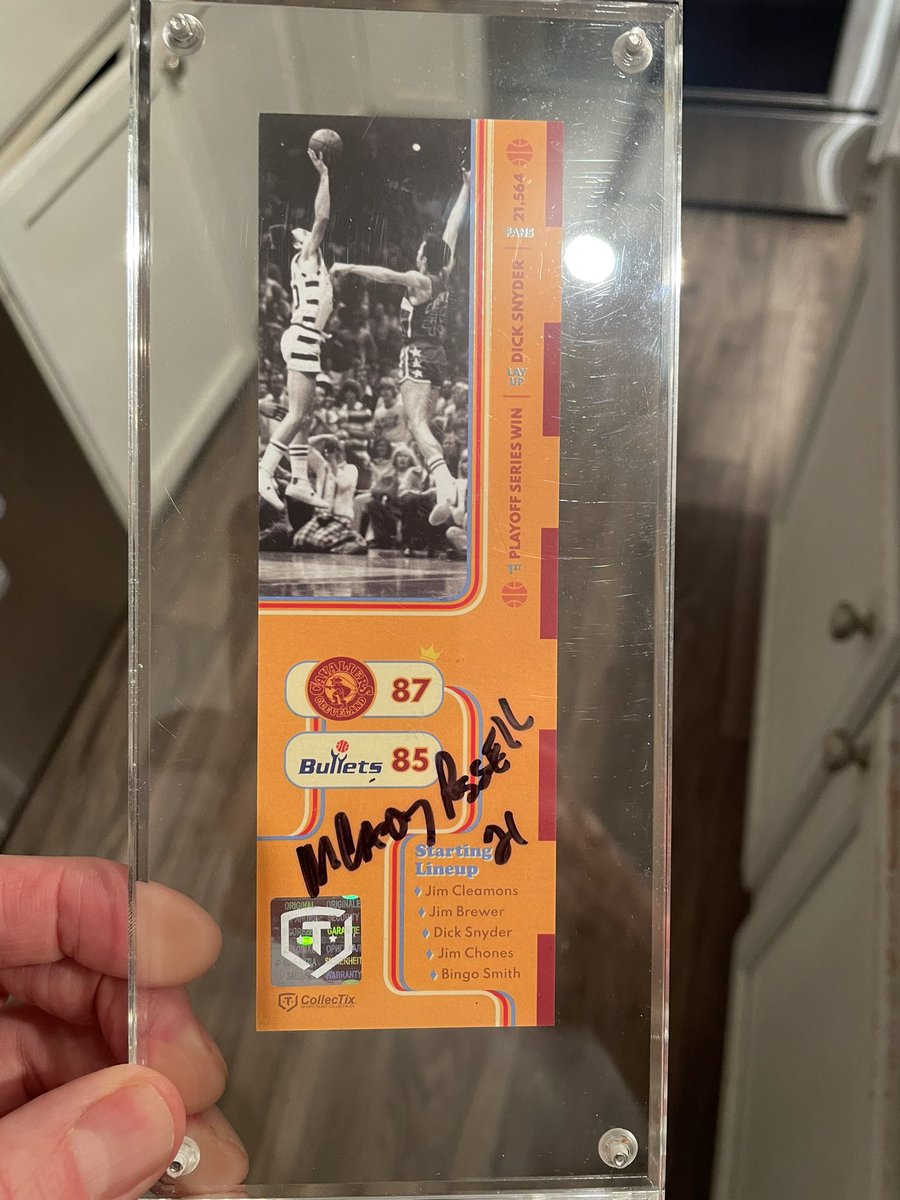 ticketswiftapp's tweet photo. Wow @SportsCollectix #1-25 Signed Campy Russell Digital cards !  #Cavs #miracleofrichfield https://t.co/cI5KLIIEix
