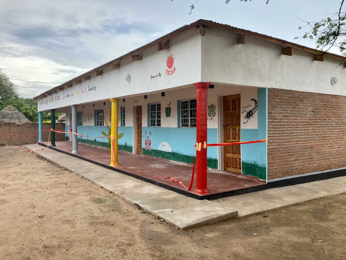 #TransformationTuesday 

Photo 1: The original Chiyambi Nursery had two small rooms a thatched, leaking roof and no glass in the windows.

Photo 2: Some very generous donors enabled us to build a brand new purpose built nursery which opened on the 5th January 2022. 

#mbedza