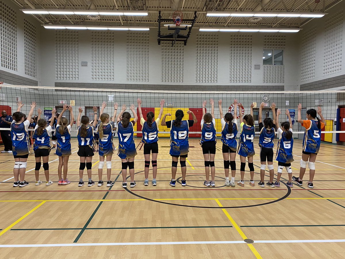 smkycdsb's tweet photo. A big cheer to our Junior Girls’ Volleyball team on their tournament at St. Brigid today! Big thanks to their coaches and parents for their enthusiasm and support. Go lions go! @ElizabethCrowe_ @JoelChiutsi @YCDSB https://t.co/TEKR4hvurt