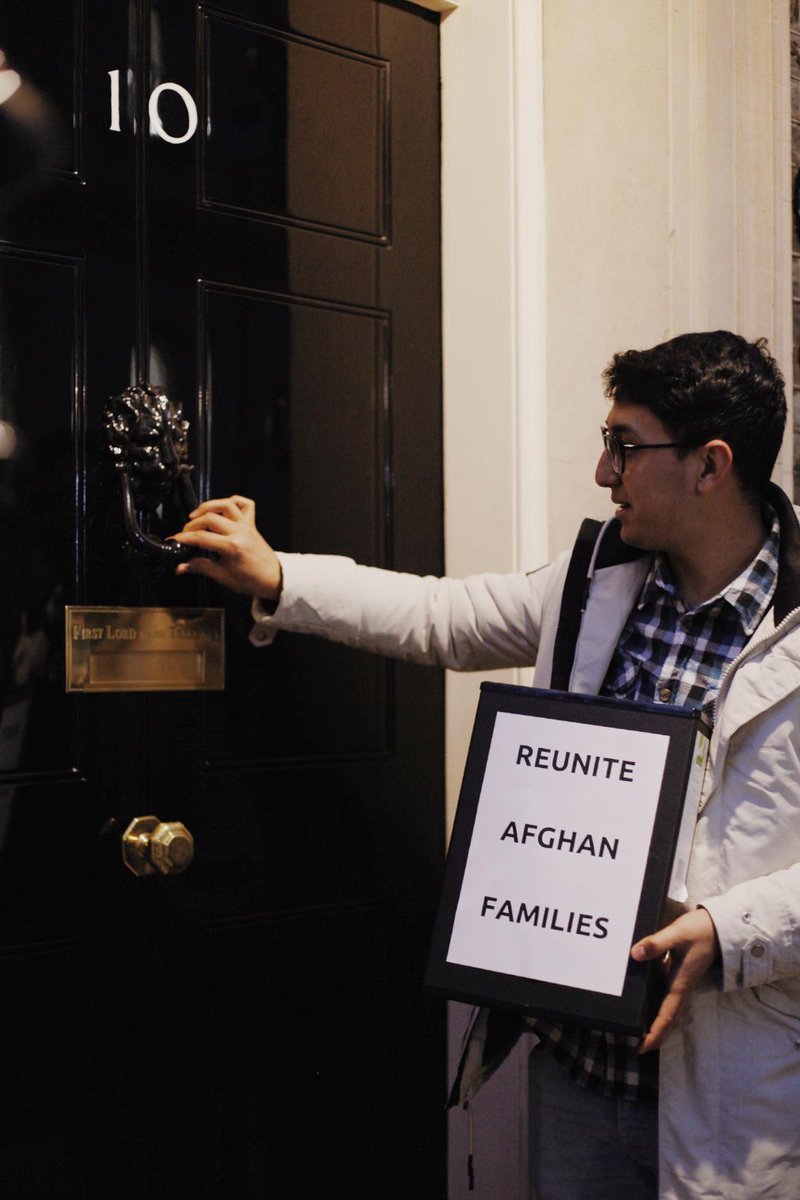 safepassageint's tweet photo. 🚨 BREAKING 🚨

We've just handed in our letter at 10 Downing Street, demanding that the Government keep their promises to Afghans.

The letter has been signed by over 100 charities and activists, calling for Rishi Sunak to #ReuniteAfghanFamilies https://t.co/JAxHRYPpwm