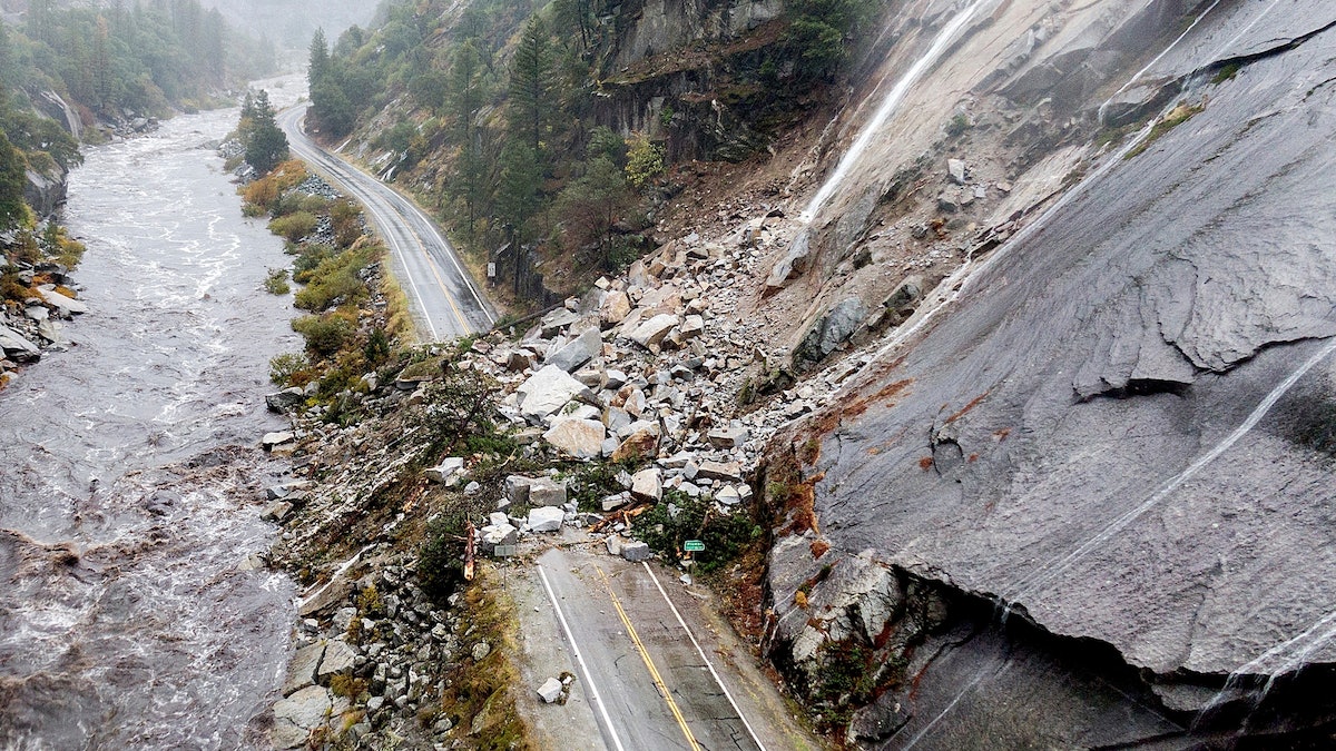 PlasticMentor's tweet photo. How California Could Save Up Rain to Ease Future Droughts – Historic rainfall from recent weeks is draining into the Pacific Ocean. Here are some methods to save ... https://t.co/rq6K6UUlMd https://t.co/yXAOKnBlw4
