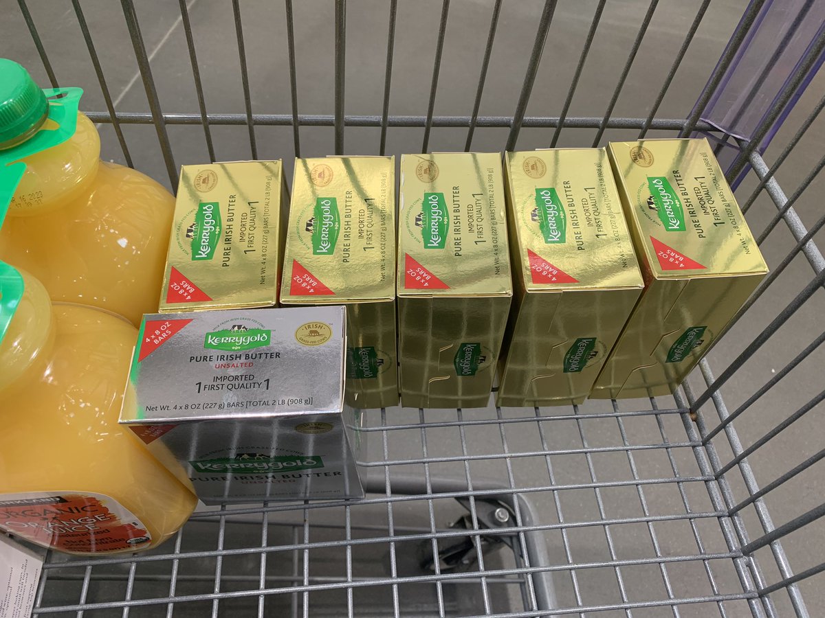 WWAmplifyingBW's tweet photo. @afrosabi It’s ON in Teterboro, Jerz, baby!!!
Just talked to a dude who was here for this exact same reason… I was all corny like “I *know* her, sorta” meaning YOU 🤣🤣
And yes I did just trow 12 lbs of butter in my cart (I have a deep freezer 🤷♀️ #goodinvestment 🤣🤘) https://t.co/Ol32hcg1Sr