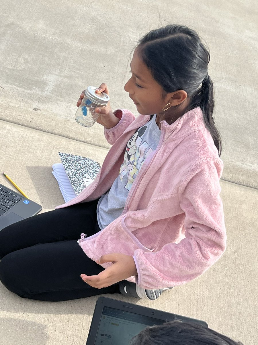 JenaSalomon's tweet photo. Sedimentary rock science lab success @LiscanoElem! Thanks for creating hands on, meaningful lessons to enhance student understanding of 5th grade science TEKS, @MsEdukaytion!!! #LiscanoProud #LiscanoEXTRA5 #FISDWeareone https://t.co/gecjiXjaJU