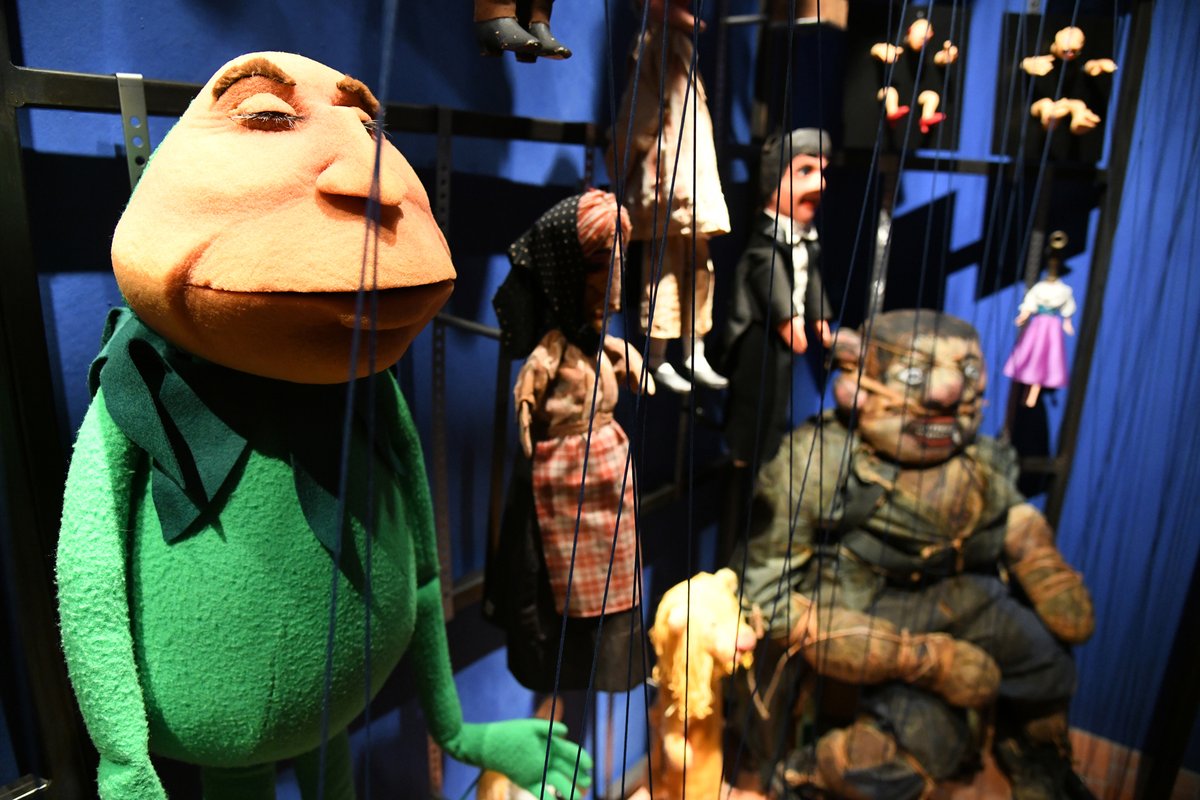 Gadagne_mam_mhl's tweet photo. Ce SAMEDI au #MAMLyon
Visite guidée "Les arts de la marionnette" en langue des signes française #LSF #sourds #malentendant
Une visite immersive pour découvrir les différentes techniques de manipulation et les origines de cet #artvivant.
➡ https://t.co/oIGs5t3hBs https://t.co/pyUxFbAVmX
