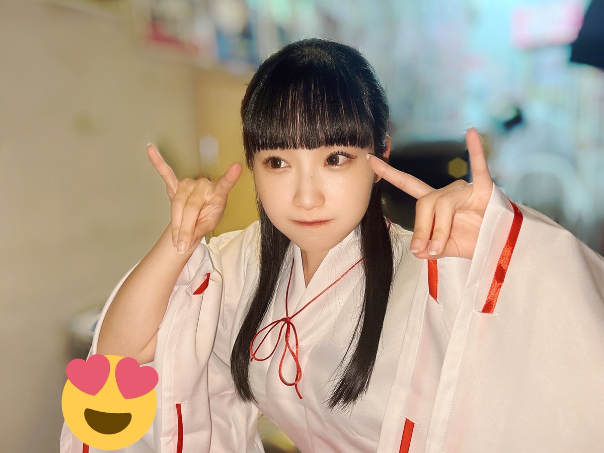 MVPofHPP's tweet photo. 😍 本日のMVP 😍

#MVP
#本日のMVP

#望月琉叶 VS #馬渕恭子
@lucachi_hpp  @kyon_hpp 

#民族ハッピー組 
#アイドル 

🆚 #本日の曲 🆚

いっそあなたを
https://t.co/hesRBI7eoP https://t.co/i6Bs3HvGd5