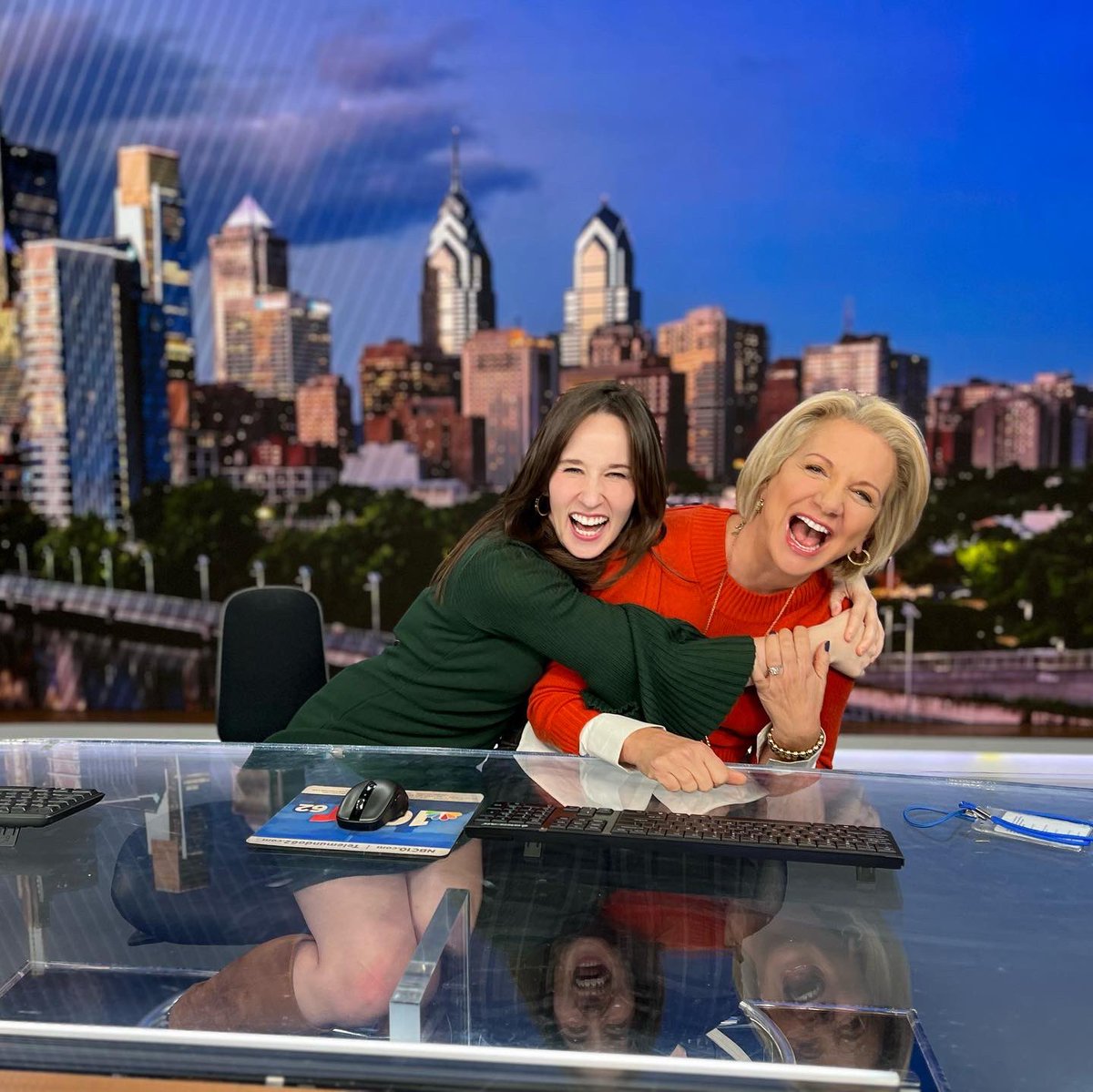 SheilaWatko's tweet photo. Casual photoshoot with the one and only @tracydavidson to celebrate #TheEndIssue of @phillycurrent! We LOVE this magazine and to be featured in this issue alongside so many remarkable Philadelphians is truly such an honor and so, so exciting!🤩🥳 https://t.co/0NyLycKCvk
