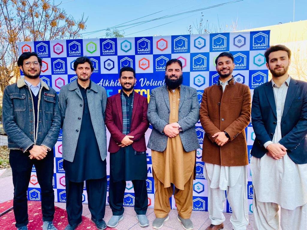 ConnectOwais's tweet photo. At Alkhidmat Volunteer Convention "THE MATCHLESS"
at Nishtar Hall Peshawar
#AlkhidmatVonlunteerConvention #thematchless https://t.co/Hwl1kRvyMS