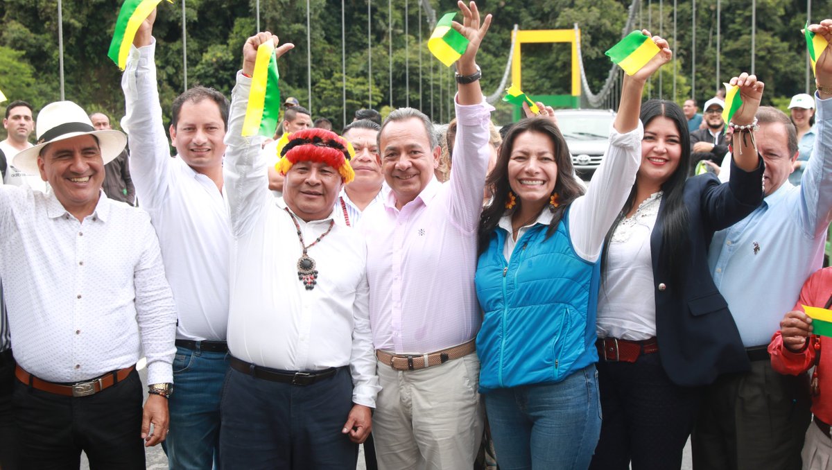 Transformamos la vida de los amazónicos a través de obras que unen provincias hermanas, como #Pastaza y #MoronaSantiago. Más de USD 3 millones y medio, del Fondo Común, destinamos a la construcción del puente paso a Cumandá. youtu.be/MgEC_buACc4

#TransformandoLaAmazonía
